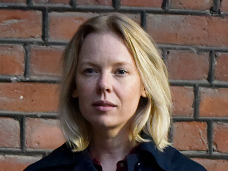 アルマ・ポウスティ　Alma Pöysti　（アンサ）